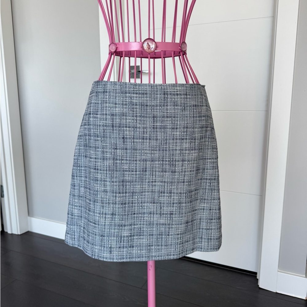 Club Monaco Gray Textured A-Line Skirt
